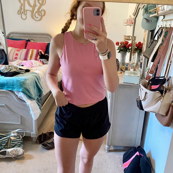 pink tank - Picture 2 of 3